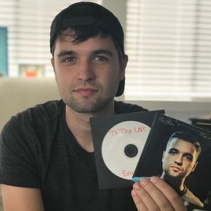 Meet your Posher, Eric